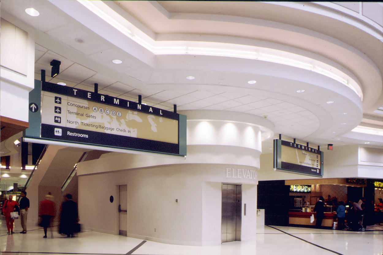 Hartsfield airport terminal wayfinding signage